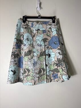 No Brand Blue Floral Flare Skirt, no tag see measurements